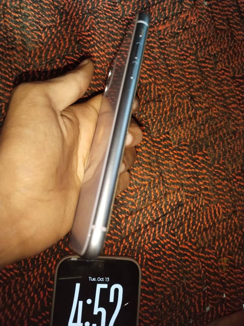 Apple iPhone 11 2