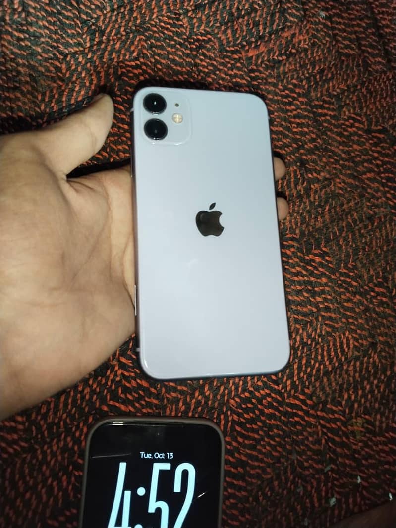 Apple iPhone 11 3