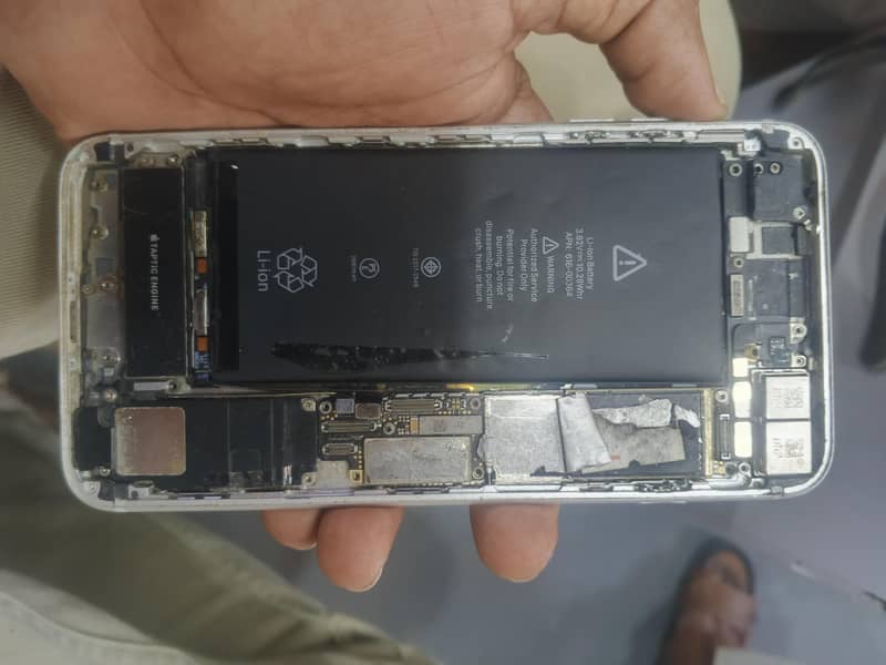 Apple iPhone 8 Plus 1