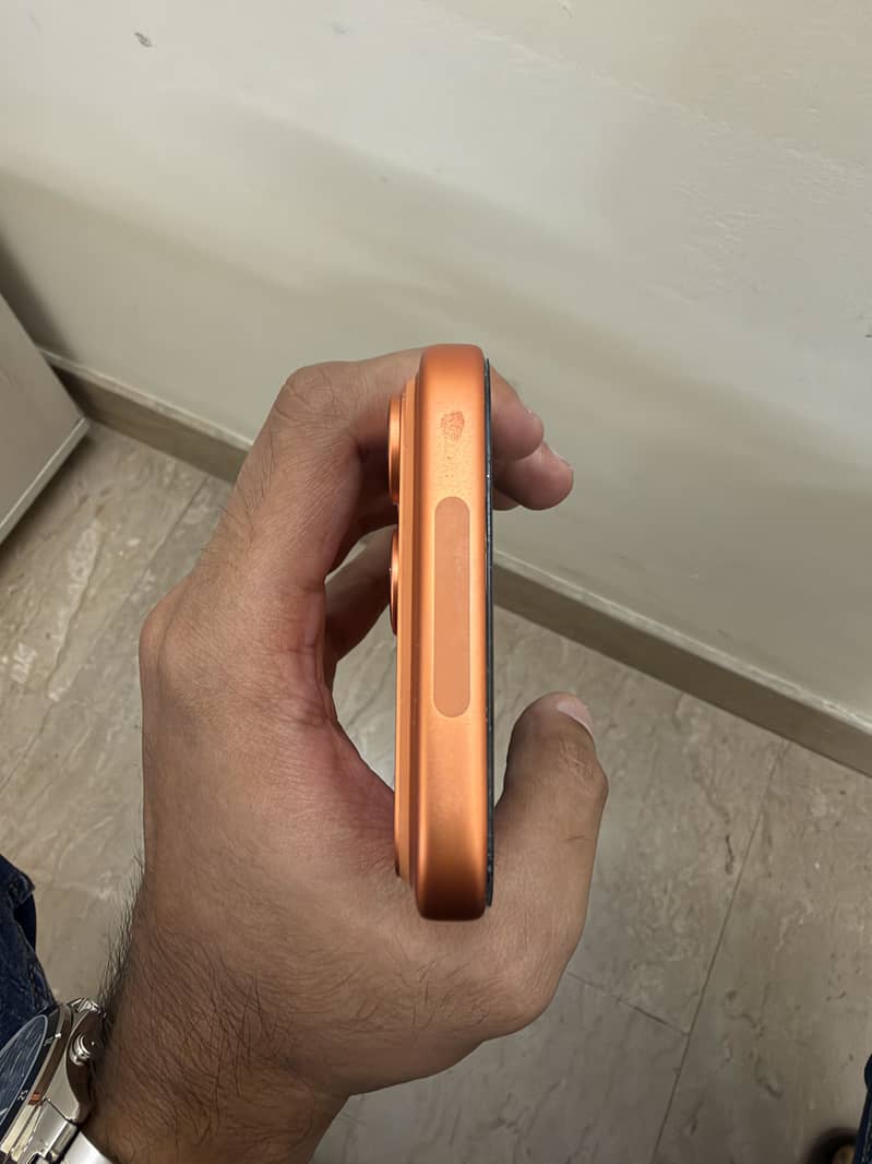 Apple iPhone 17 Pro Max 0