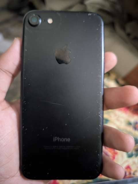 Apple iPhone 7 2