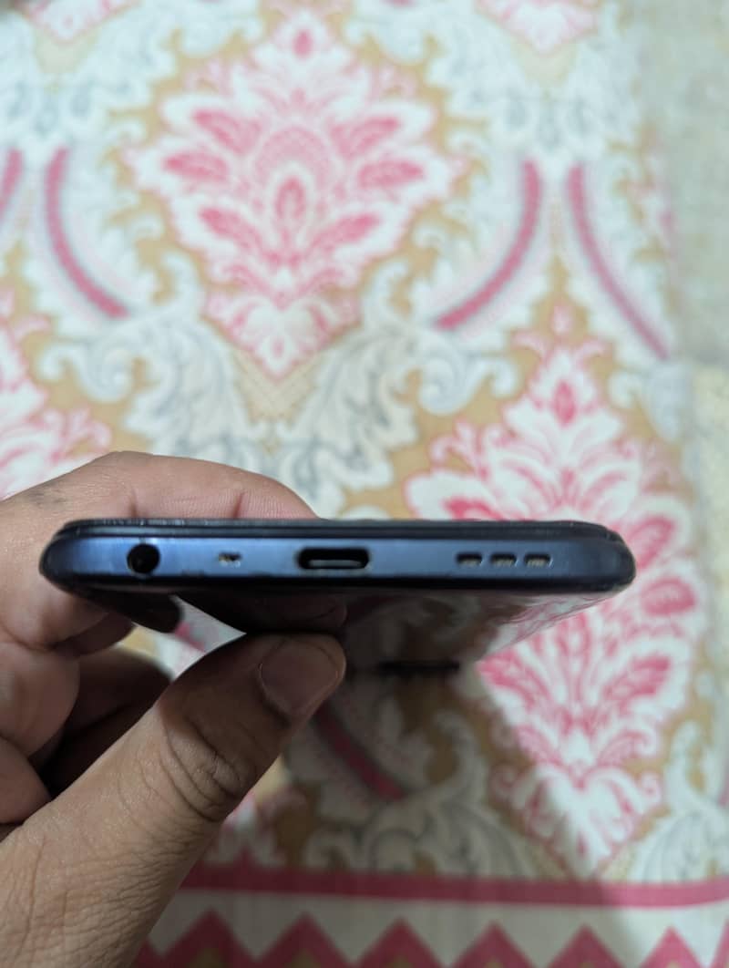 OPPO A54 4