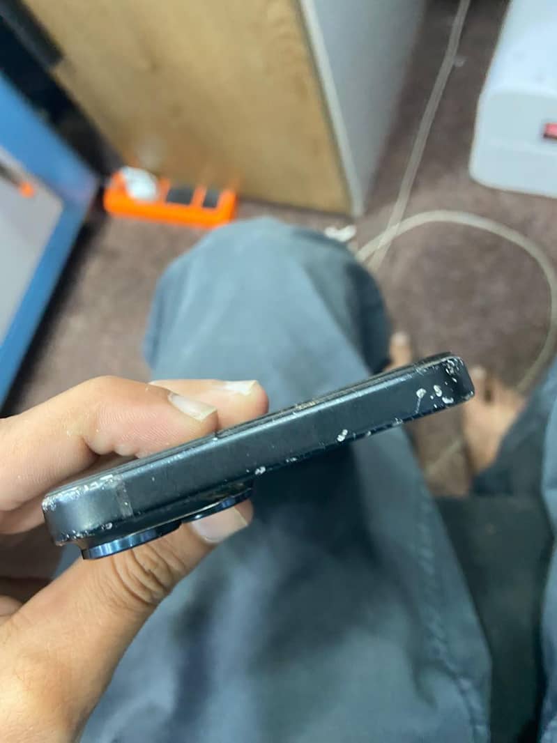 Apple iPhone 15 plus 7