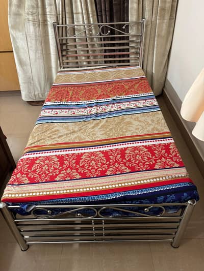 Single bed for sale new with mdf sheet and mattress