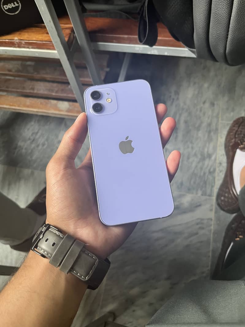 Apple iPhone 12 0