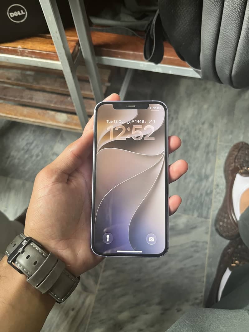 Apple iPhone 12 5