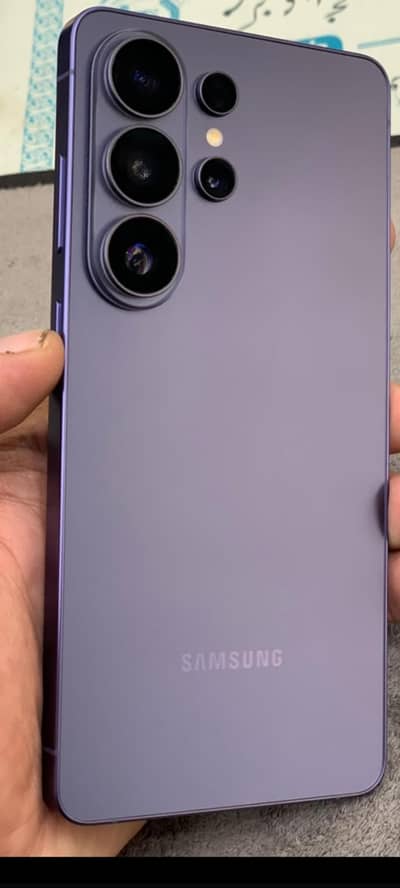 Samsung Mobile S26 Ultra in excellent condition for xale