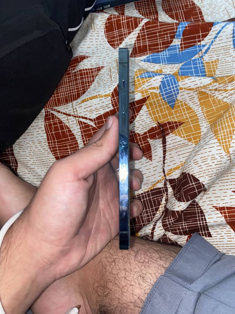 Apple iPhone 12 Pro Max 5
