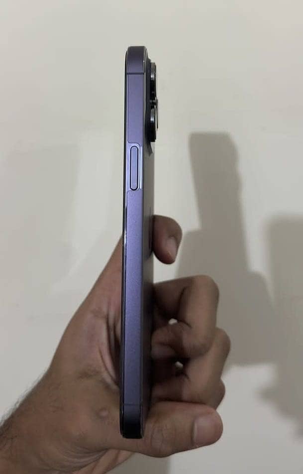Apple iPhone 14 Pro Max 6