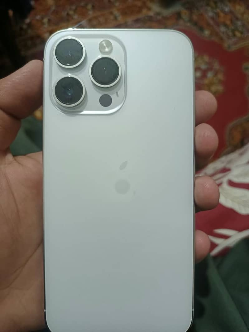 Apple iPhone 14 Pro Max 0