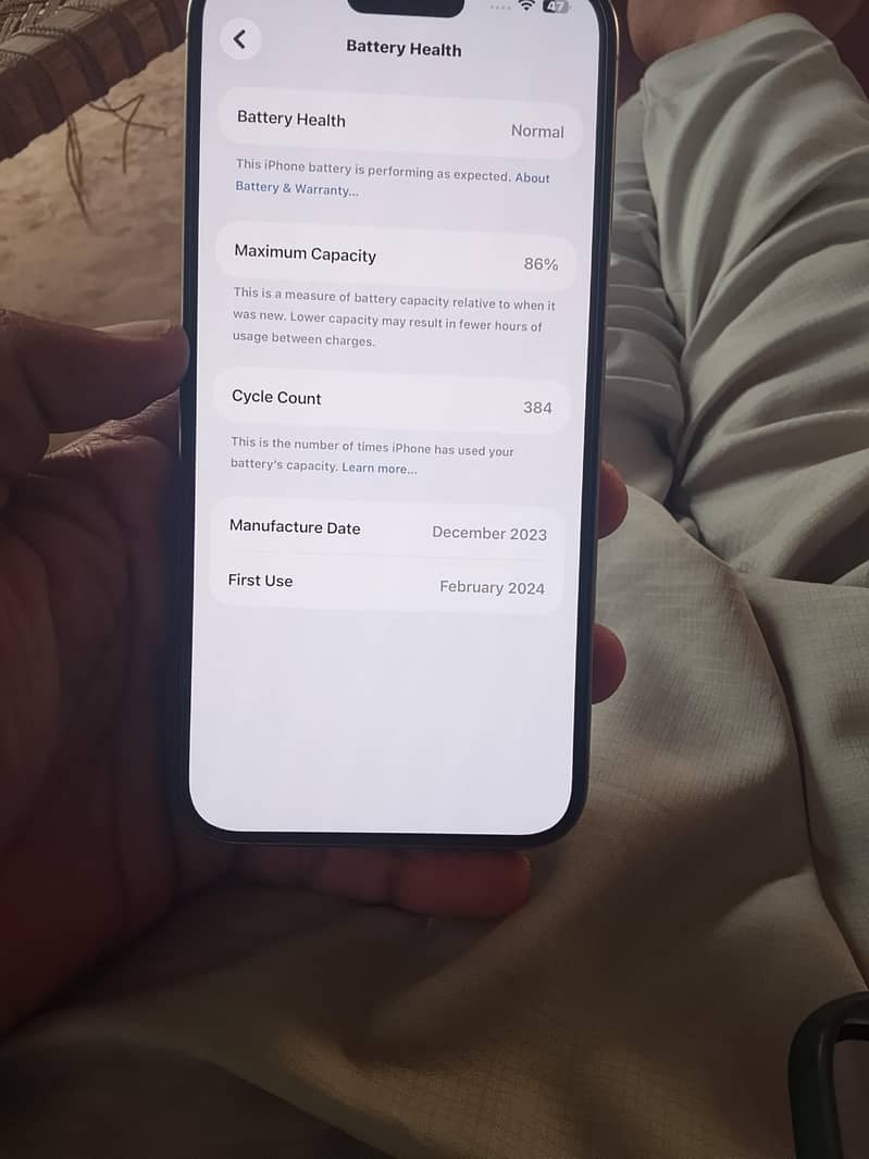 Apple iPhone 15 Pro Max 2