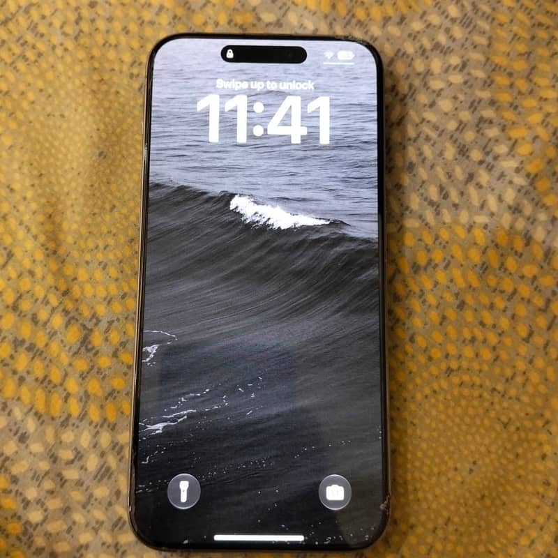Apple iPhone 15 Pro Max 0