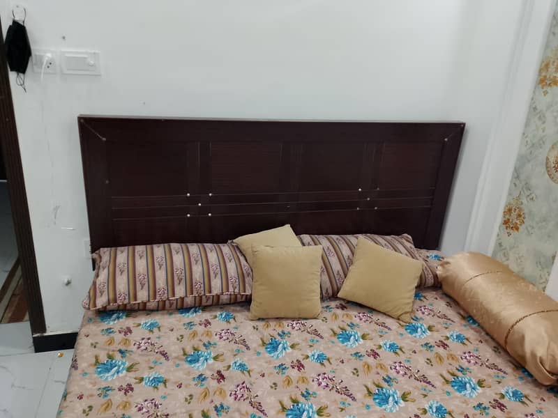 king size bed 1