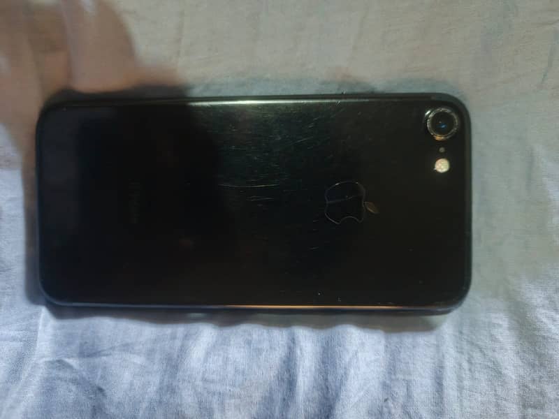 Apple iPhone 7 3