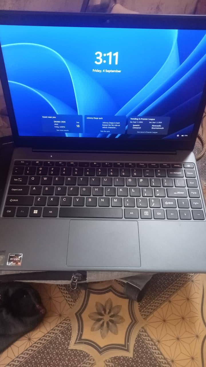 PM Laptop 0