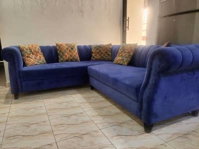 7 seater modern Sofa with Deewan