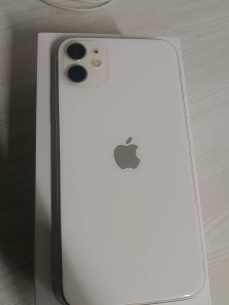 Apple iPhone 11 0