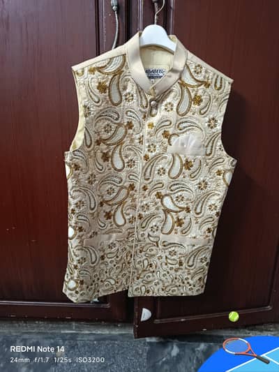 Waistcoat Mehndi