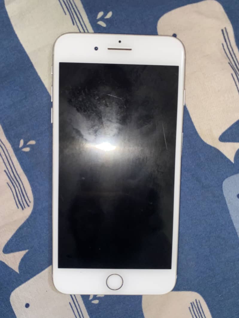 Apple iPhone 8 Plus 4