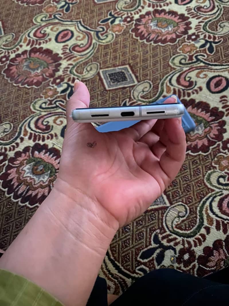 Google Pixel 7 3