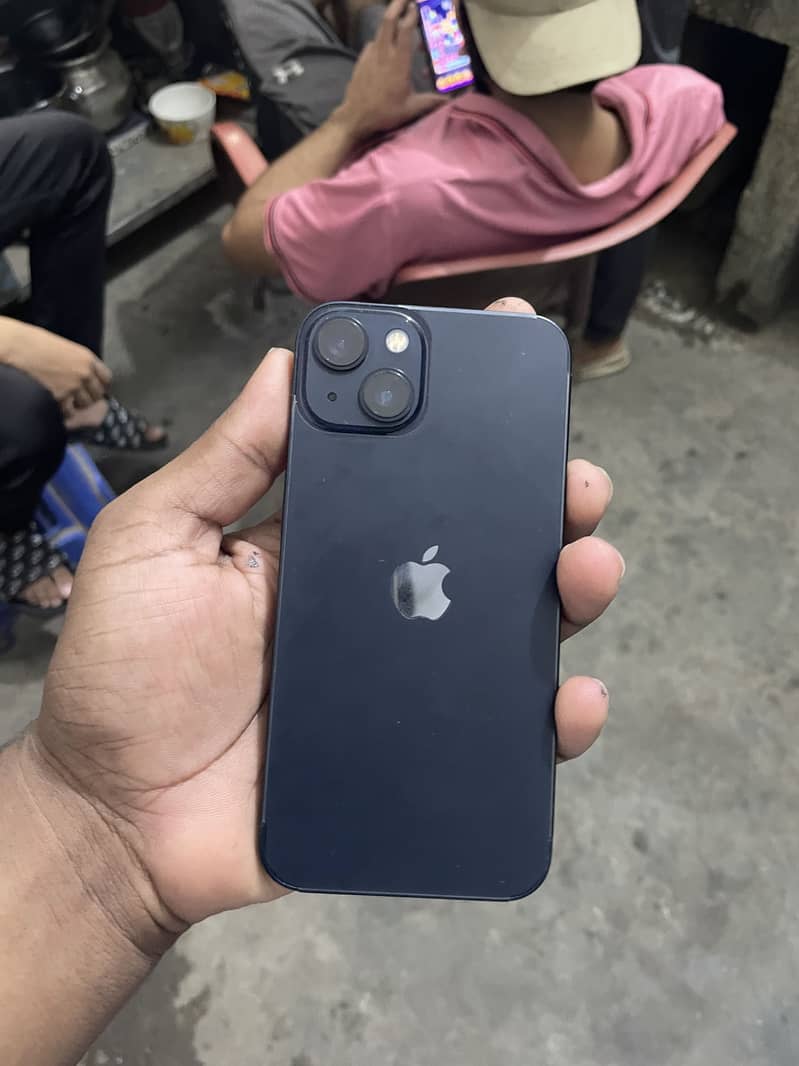 Apple iPhone 13 3