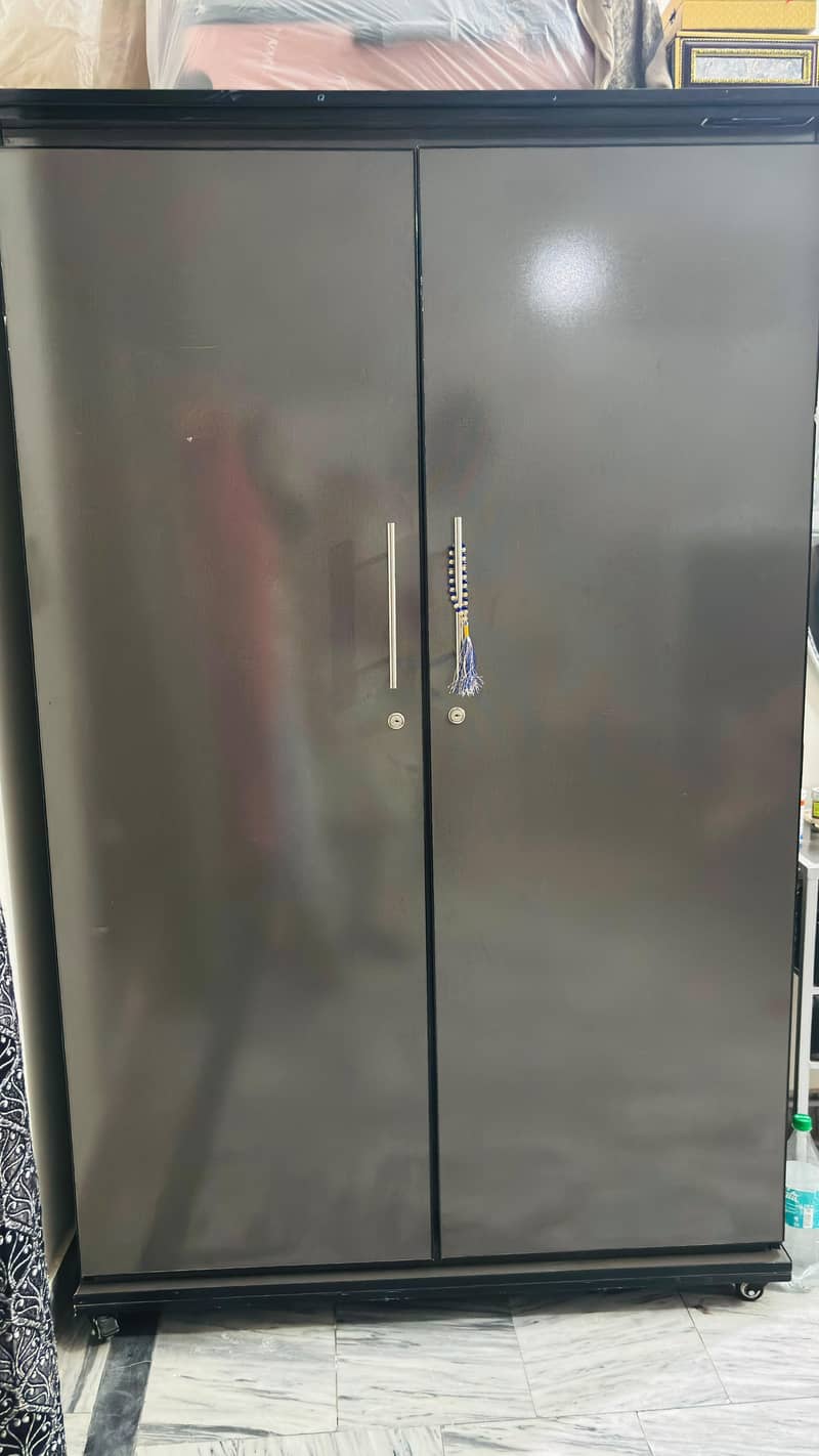 Double Door Wardrobe 3