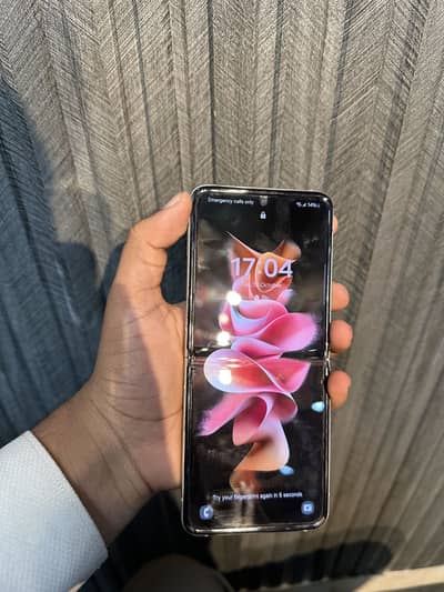 Samsung Mobile Z Flip 3