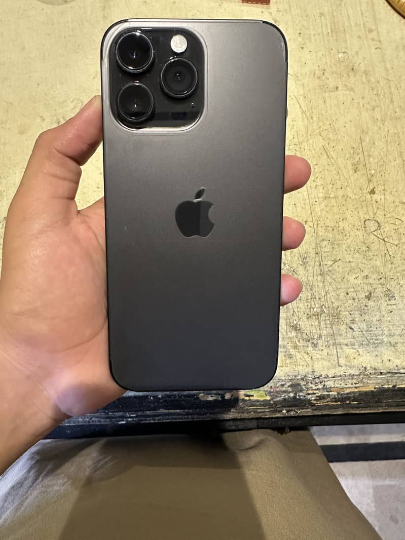 Apple iPhone 14 Pro Max 7