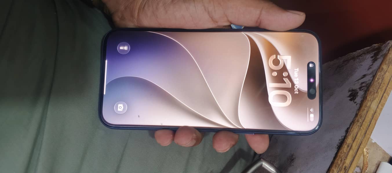 Apple iPhone 17 Pro Max 3