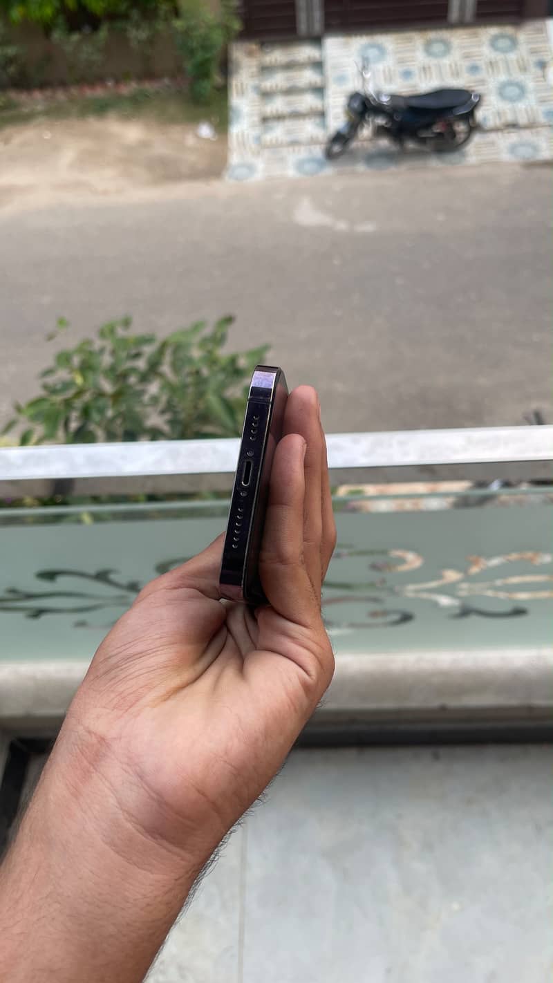 Apple iPhone 14 Pro Max 3