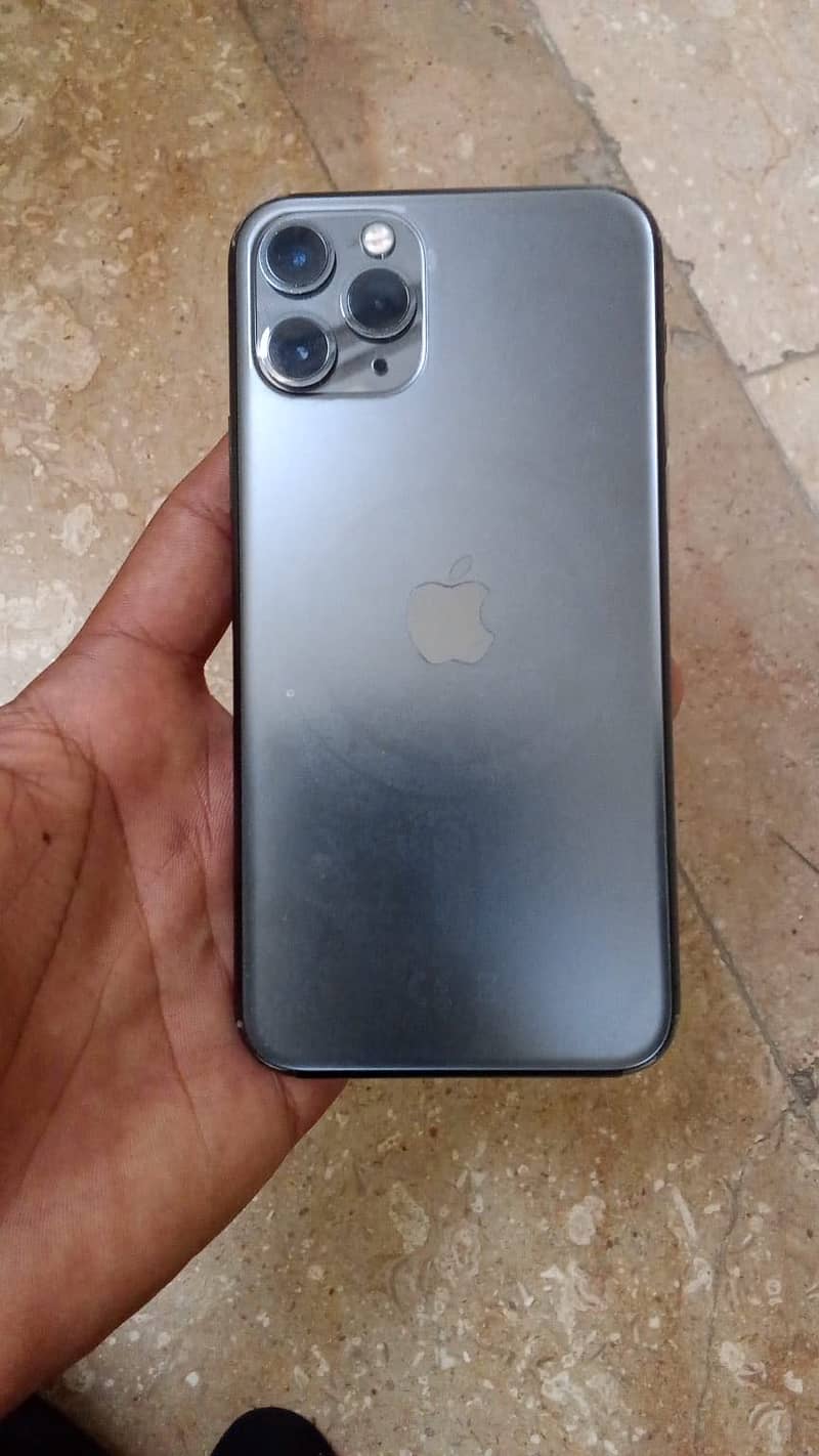 Apple iPhone 11 Pro 3