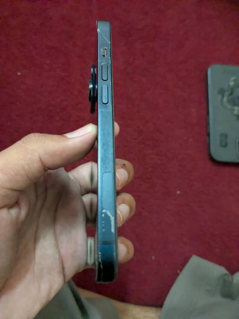 Apple iPhone 14 6