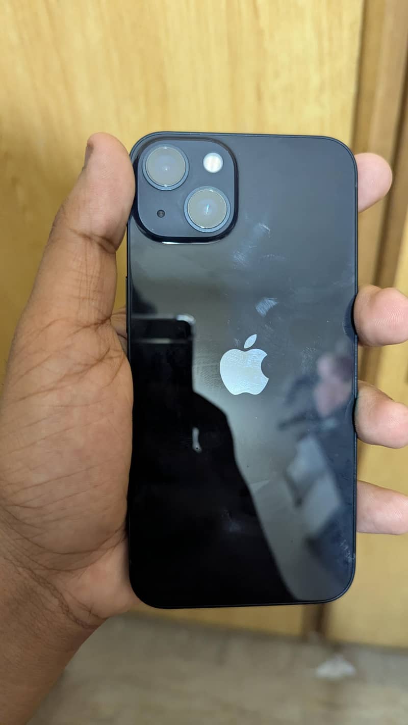 Apple iPhone 13 4