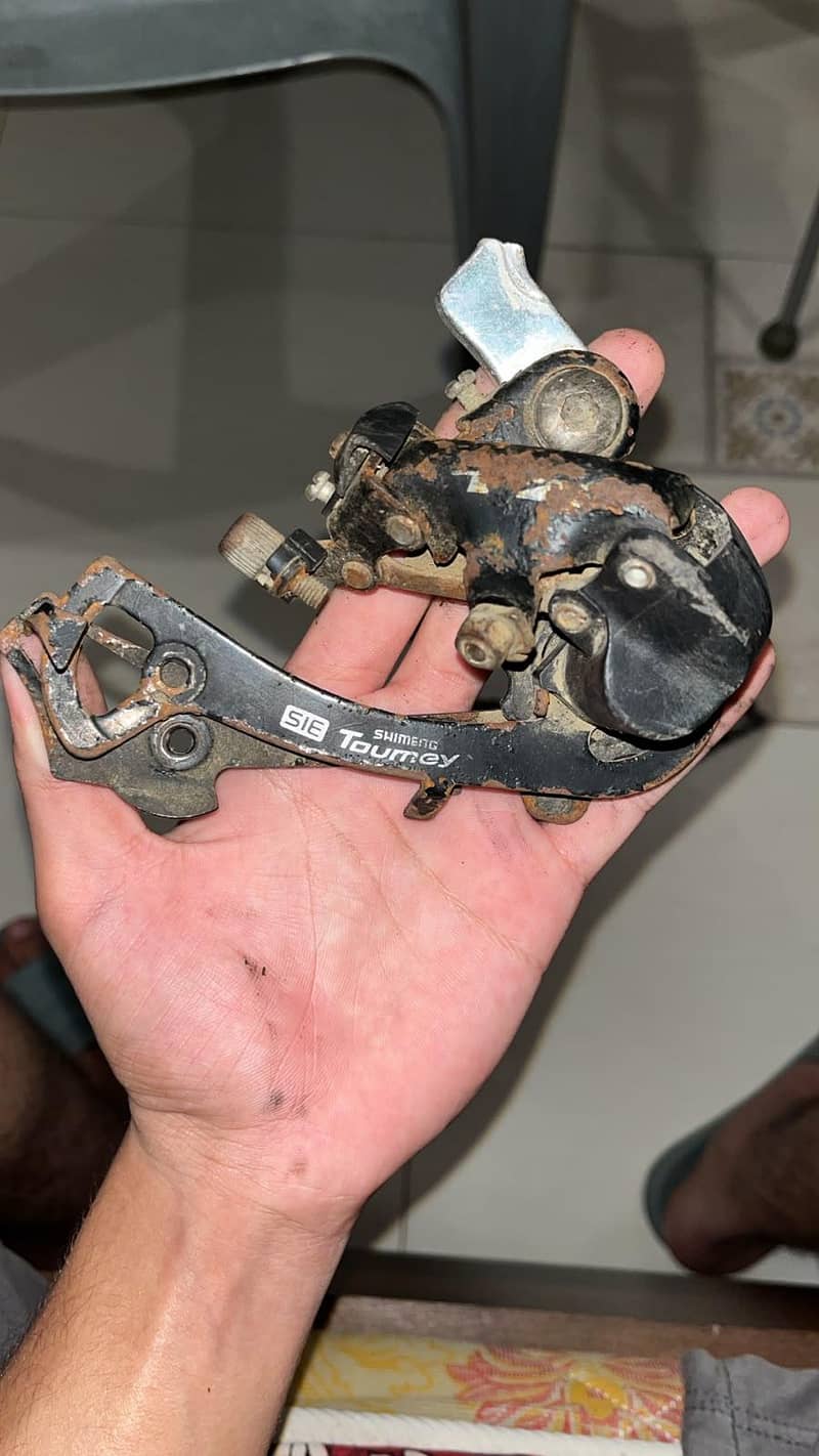 Bicycle gear shift assembly 5