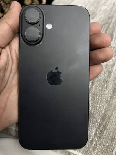 Apple iPhone 16
