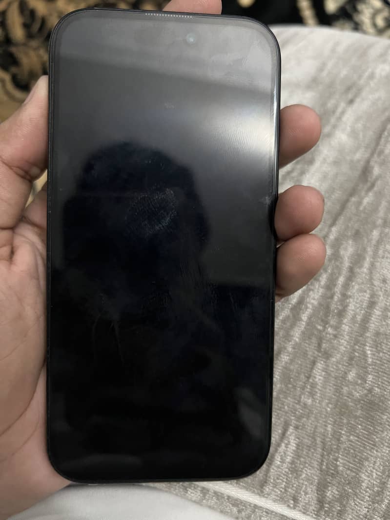 Apple iPhone 16 8