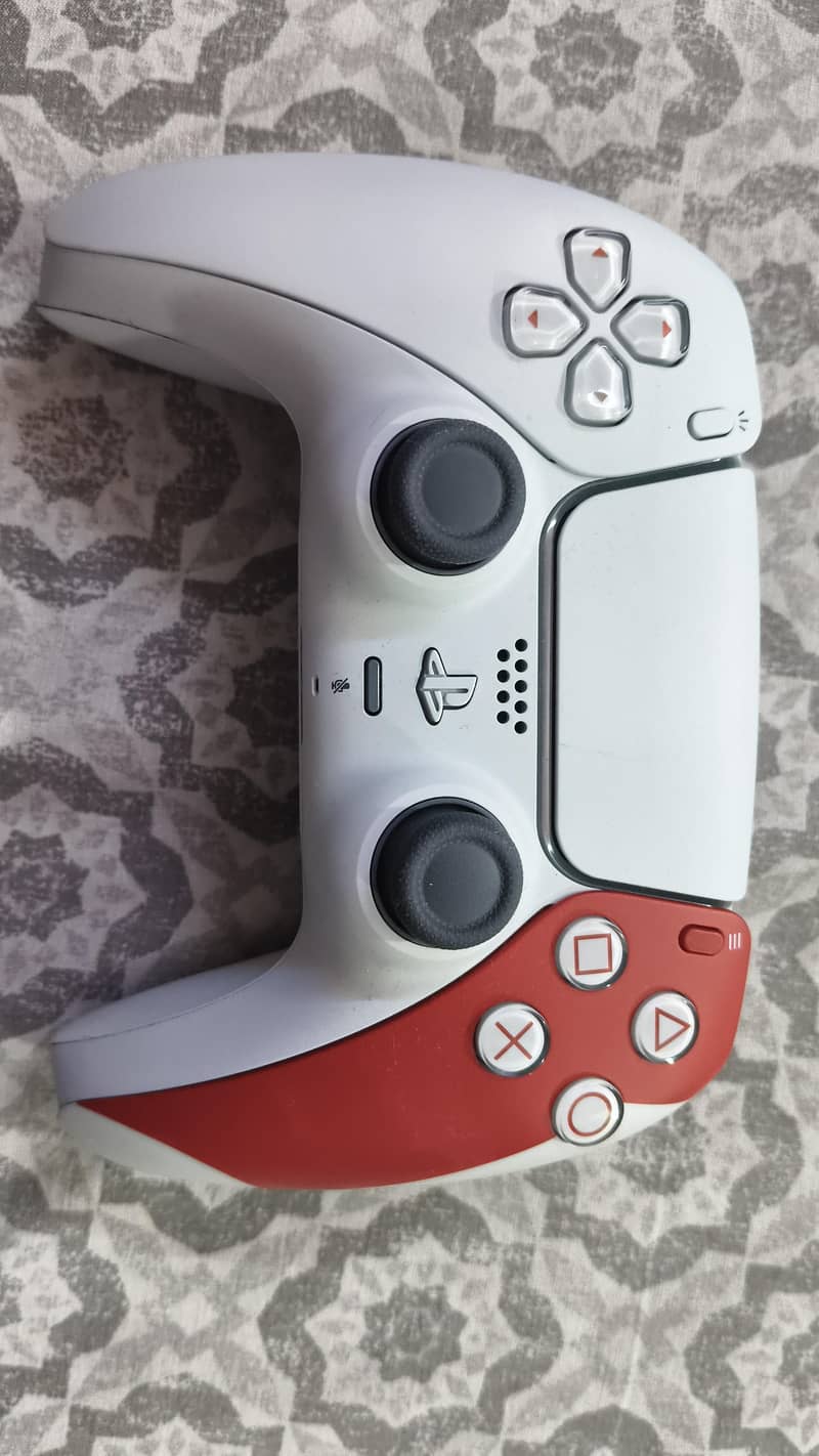 Sony PS5 Limited Edition Controller 0