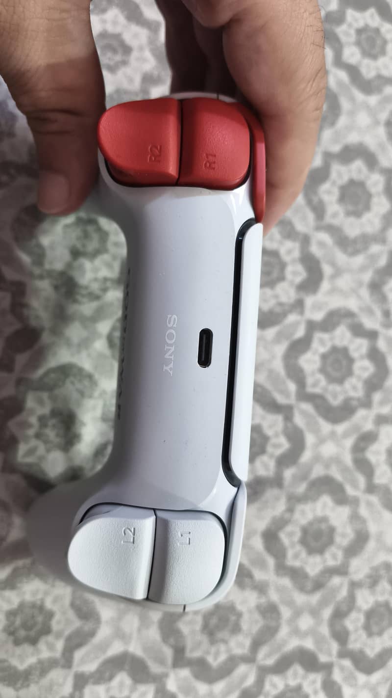 Sony PS5 Limited Edition Controller 3