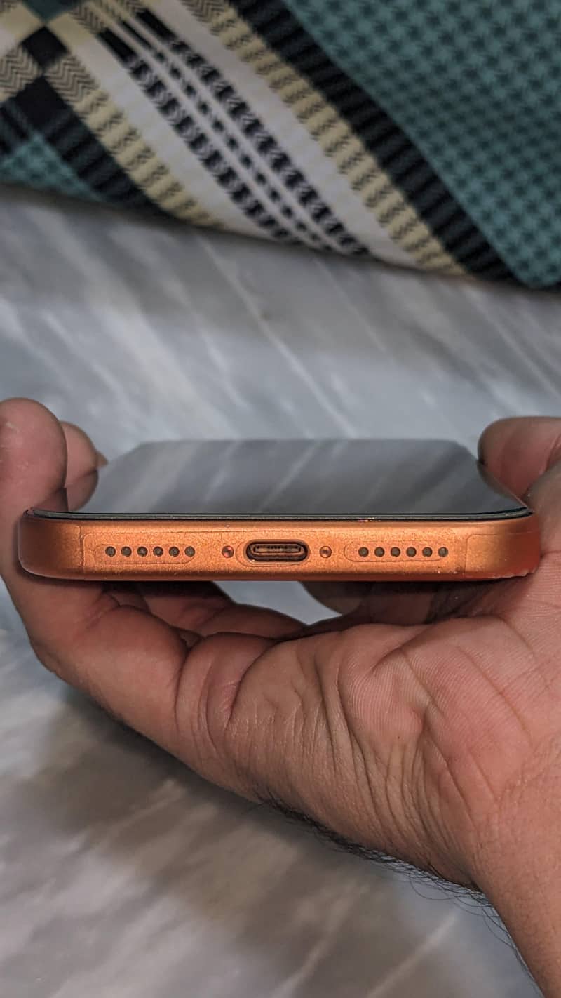 Apple iPhone 17 Pro Max 3