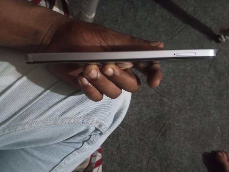 Tecno Spark Go 2