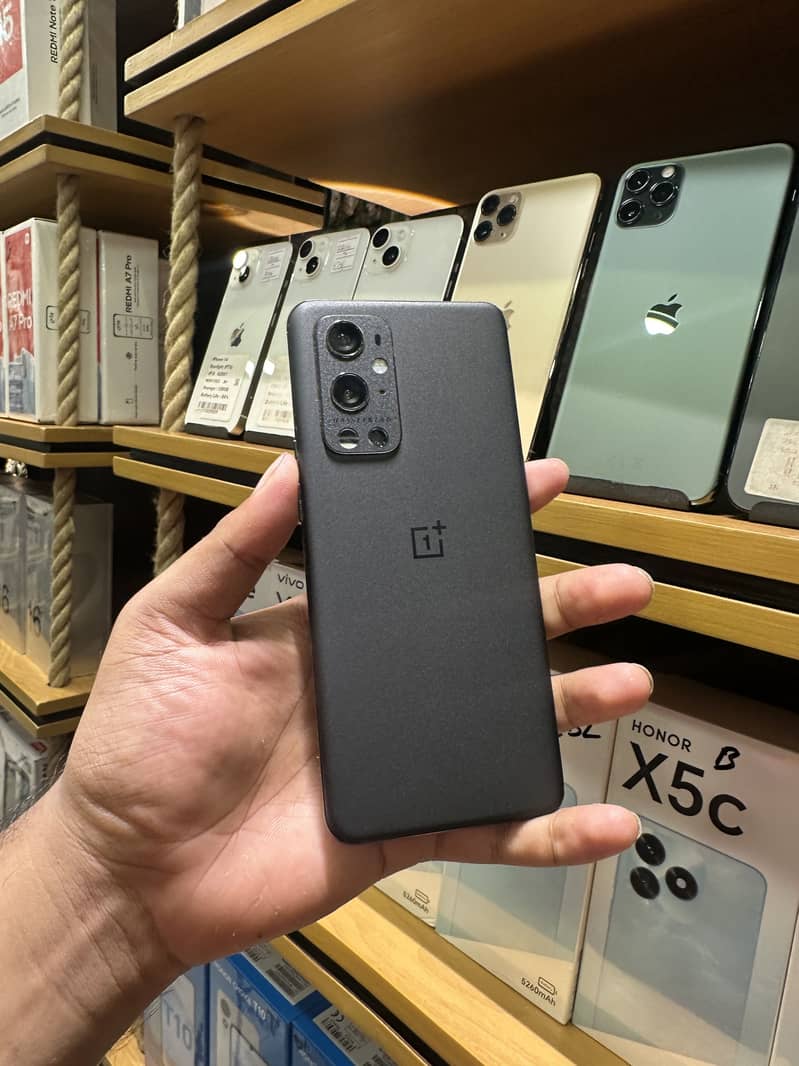 One Plus 9 Pro 0