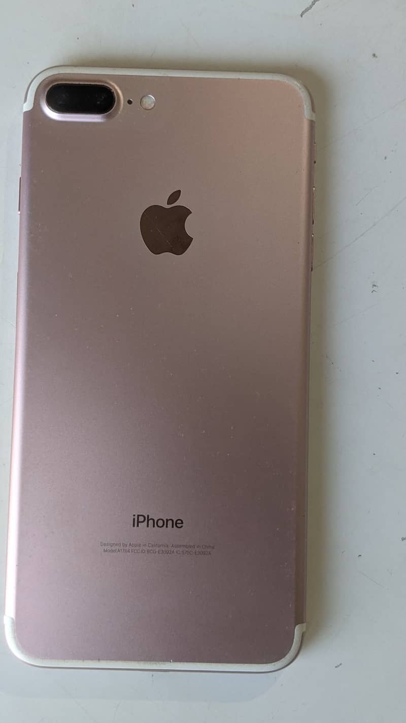 Apple iPhone 7 Plus 1