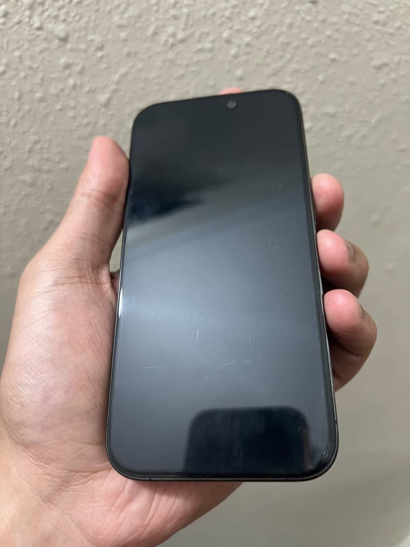 Apple iPhone 15 Pro 2