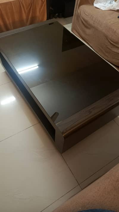 brand new coffee table/ center table