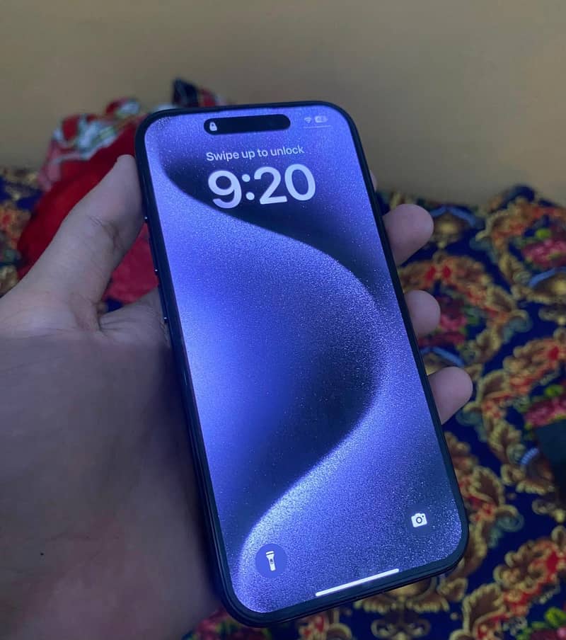 Apple iPhone 15 Pro 2