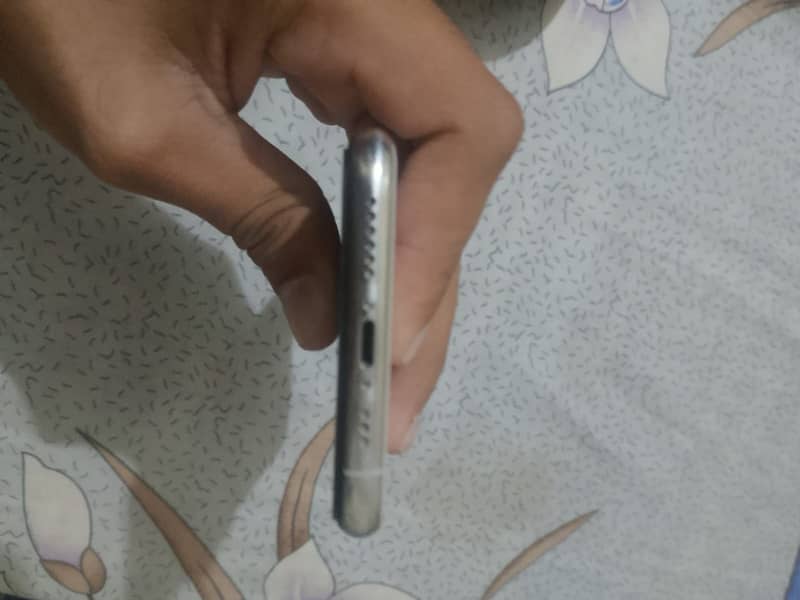 iPhone 11 pro 1