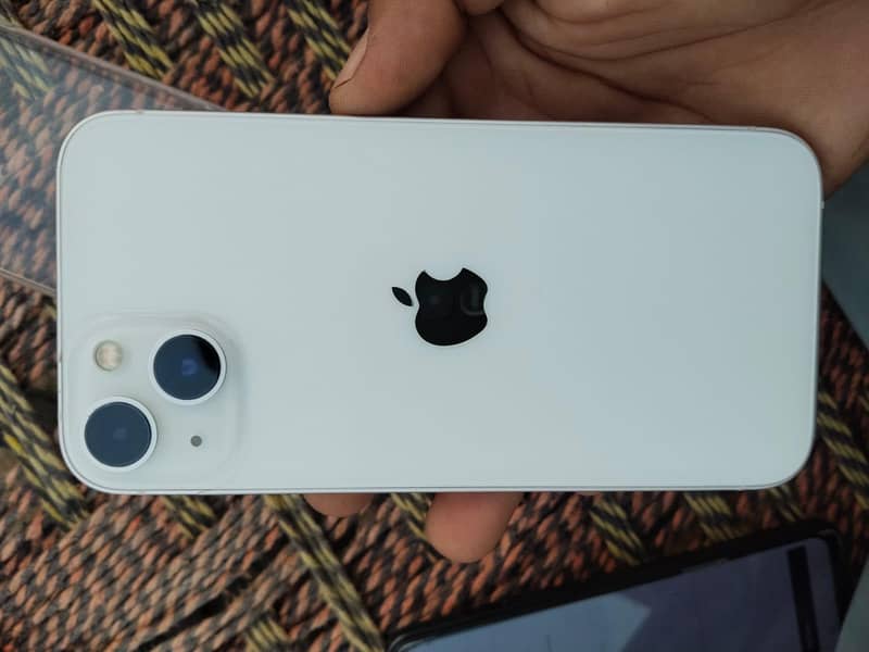 Apple iPhone 13 3