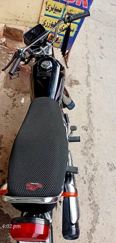 honda 125 for sale model 2025 4500km original used fully lamination
