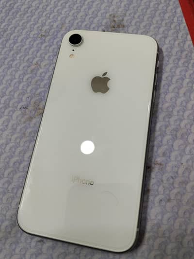 Apple iPhone XR 64GB