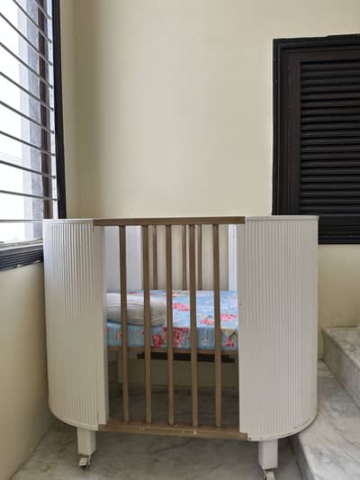 Baby cot